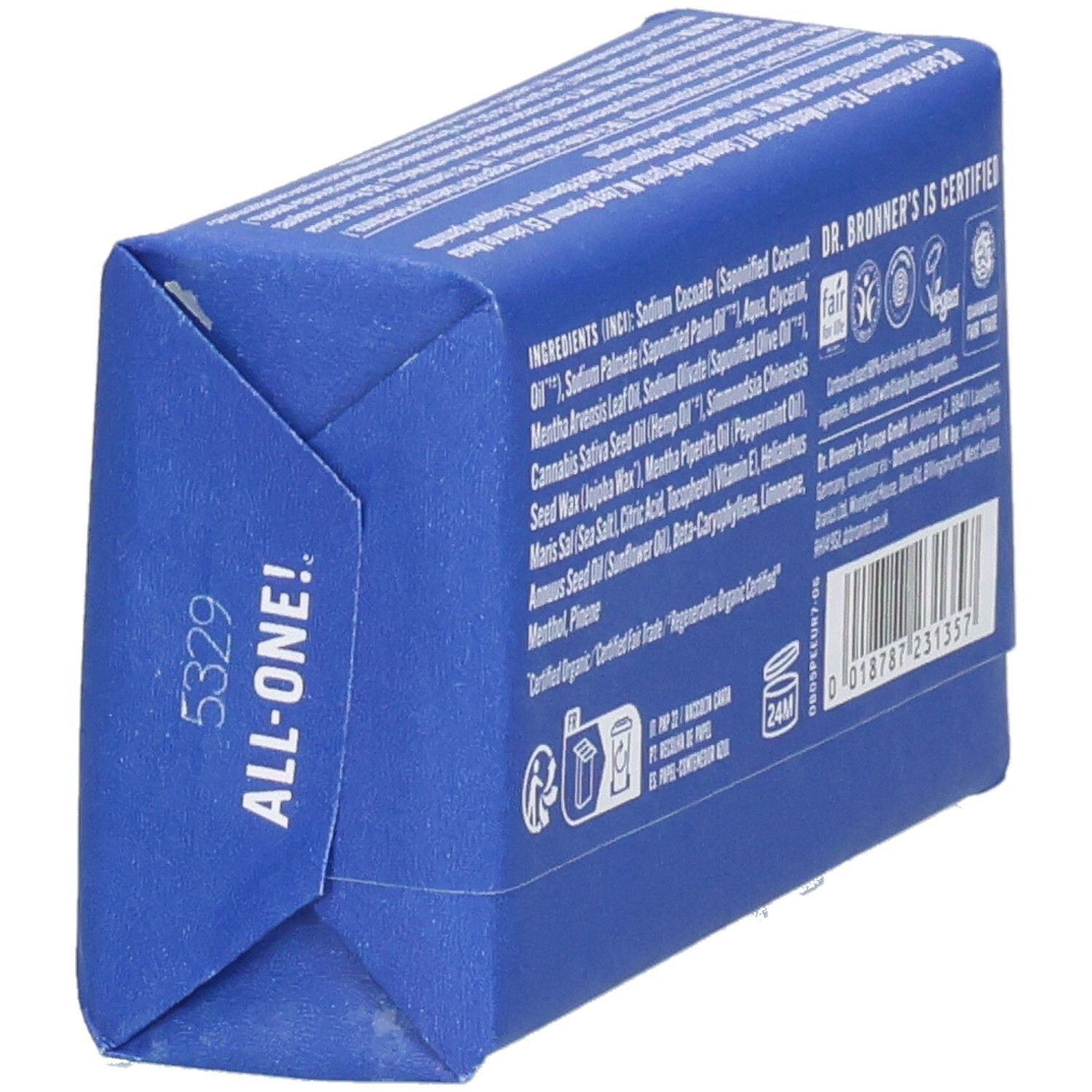 Rückseite der blau verpackten Seife. Zutatenliste und Zertifizierungen. Ansicht von der Seite.