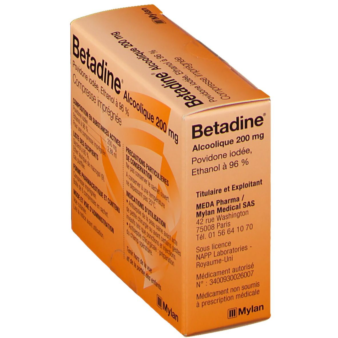 Boîte orange avec nom du produit et informations. Marque : Betadine.