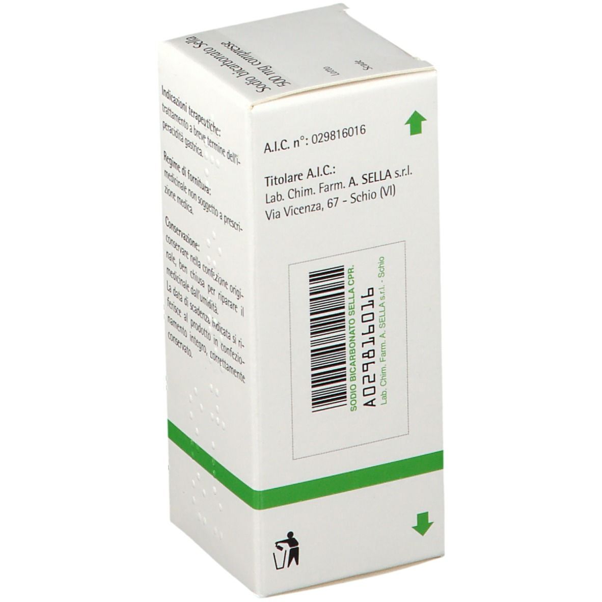 Retro della scatola di SODIO BICARBONATO SELLA 500 mg Compresse. Codice a barre e testo. Confezione verde e bianca.