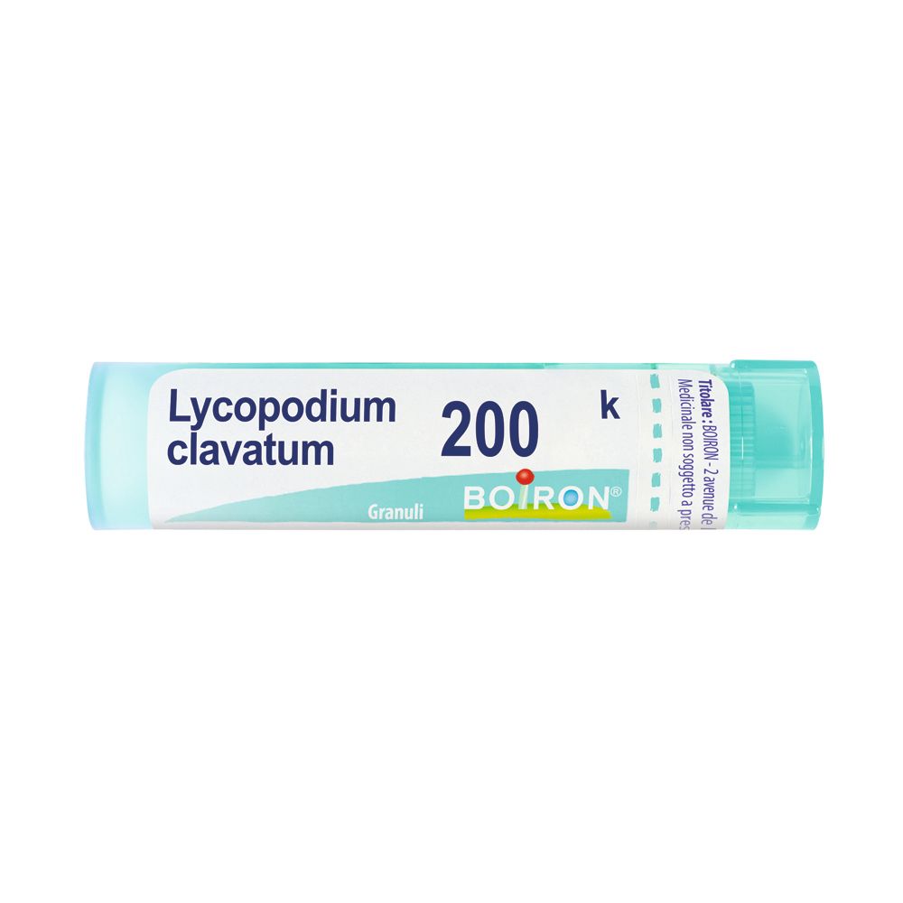 Confezione cilindrica con tappo blu. Scritta: Lycopodium clavatum 200k, Boiron. Granuli.