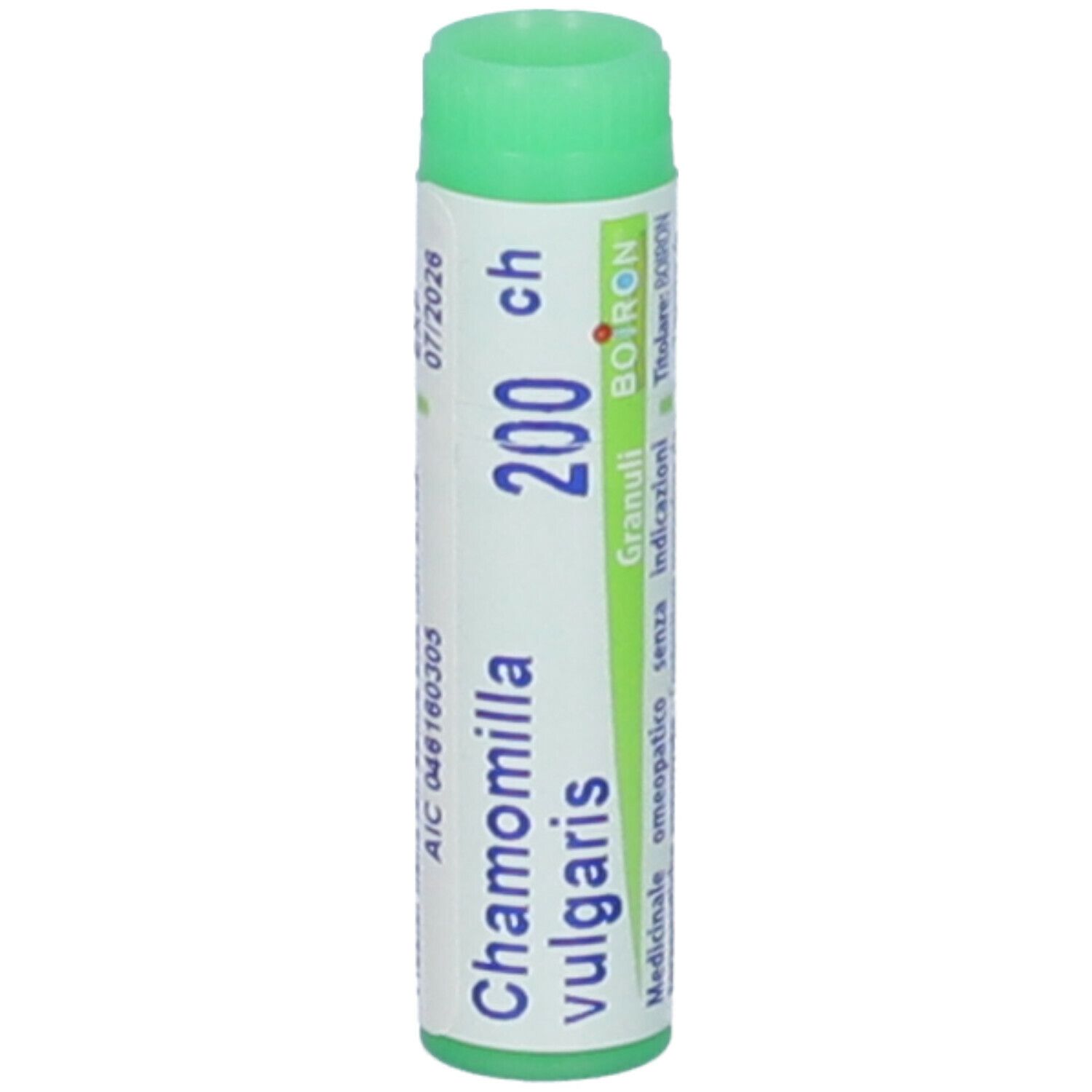 Confezione cilindrica con tappo verde. Scritta: Chamomilla vulgaris, 200 ch, Granuli, BOIRON.