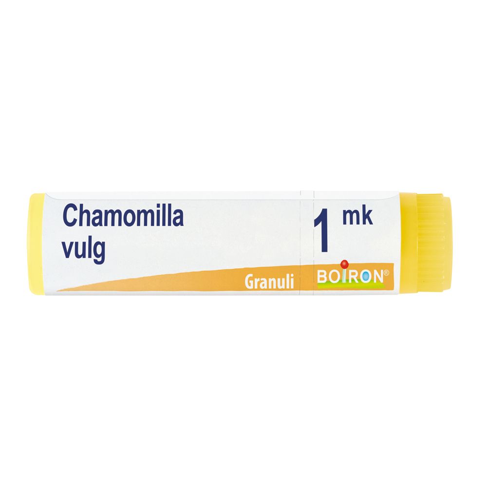 Confezione cilindrica con tappo giallo. Scritta: Chamomilla vulg, 1 mk, Granuli, BOIRON.