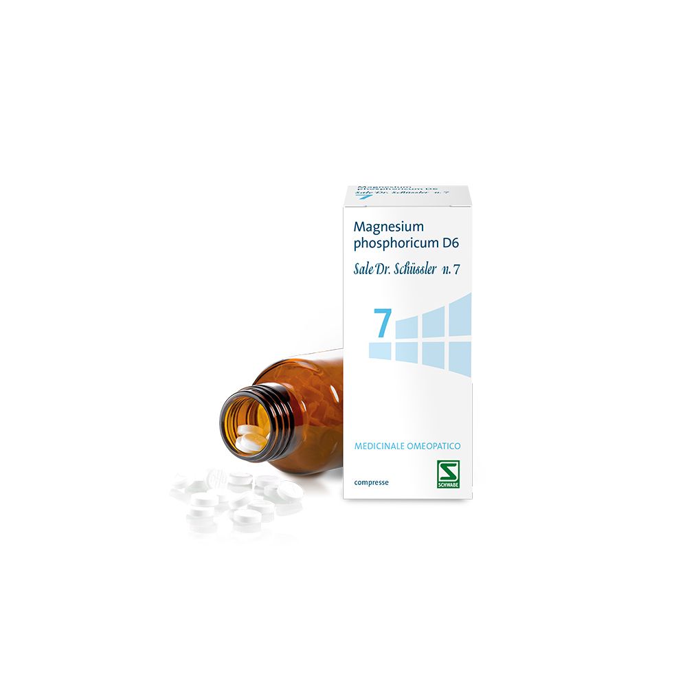 Flacone di vetro marrone e scatola con compresse. Scritta: Magnesium phosphoricum D6, Sale Dr. Schüssler n.7.