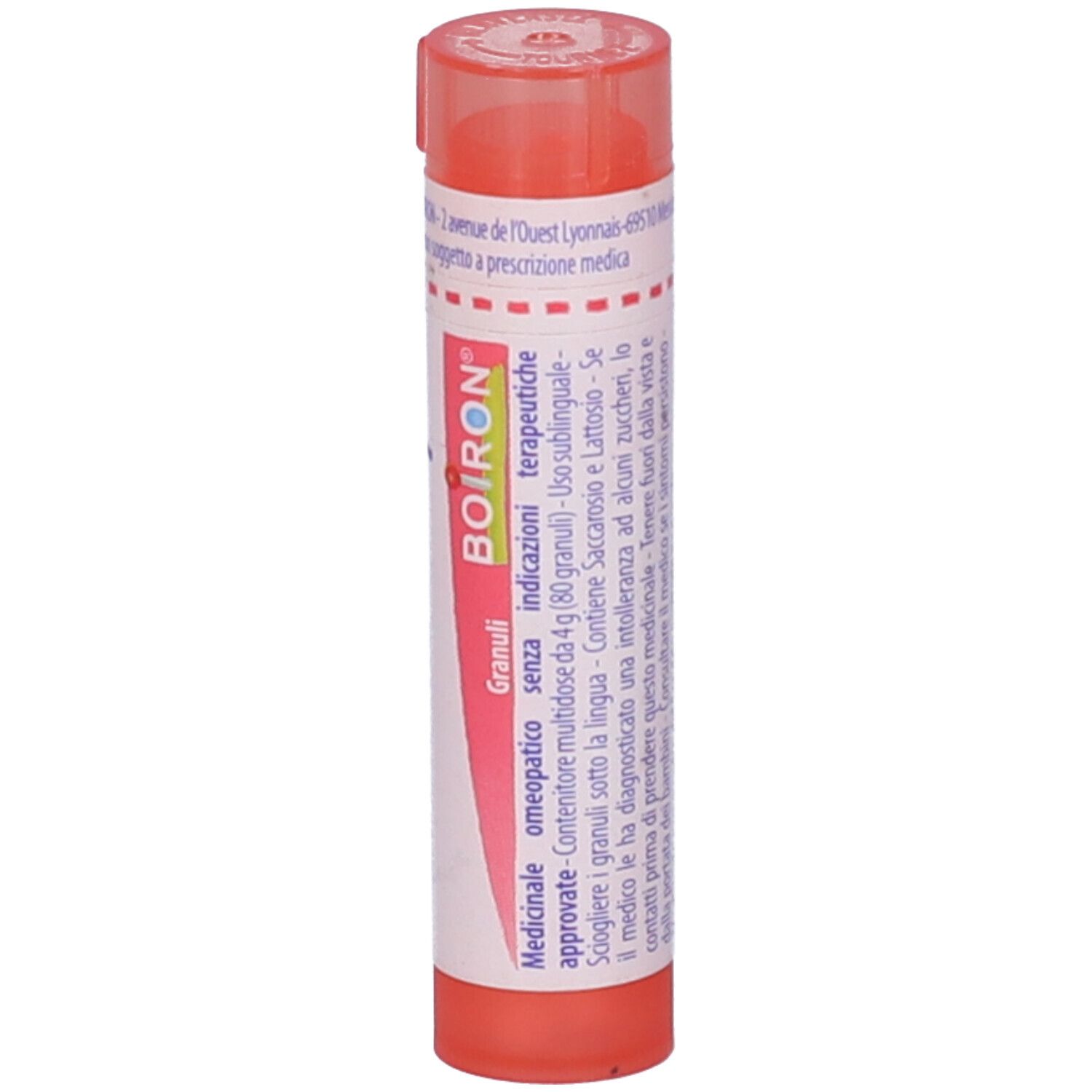 Contenitore cilindrico rosso con logo "BOIRON" e testo. Etichetta bianca. Granuli.