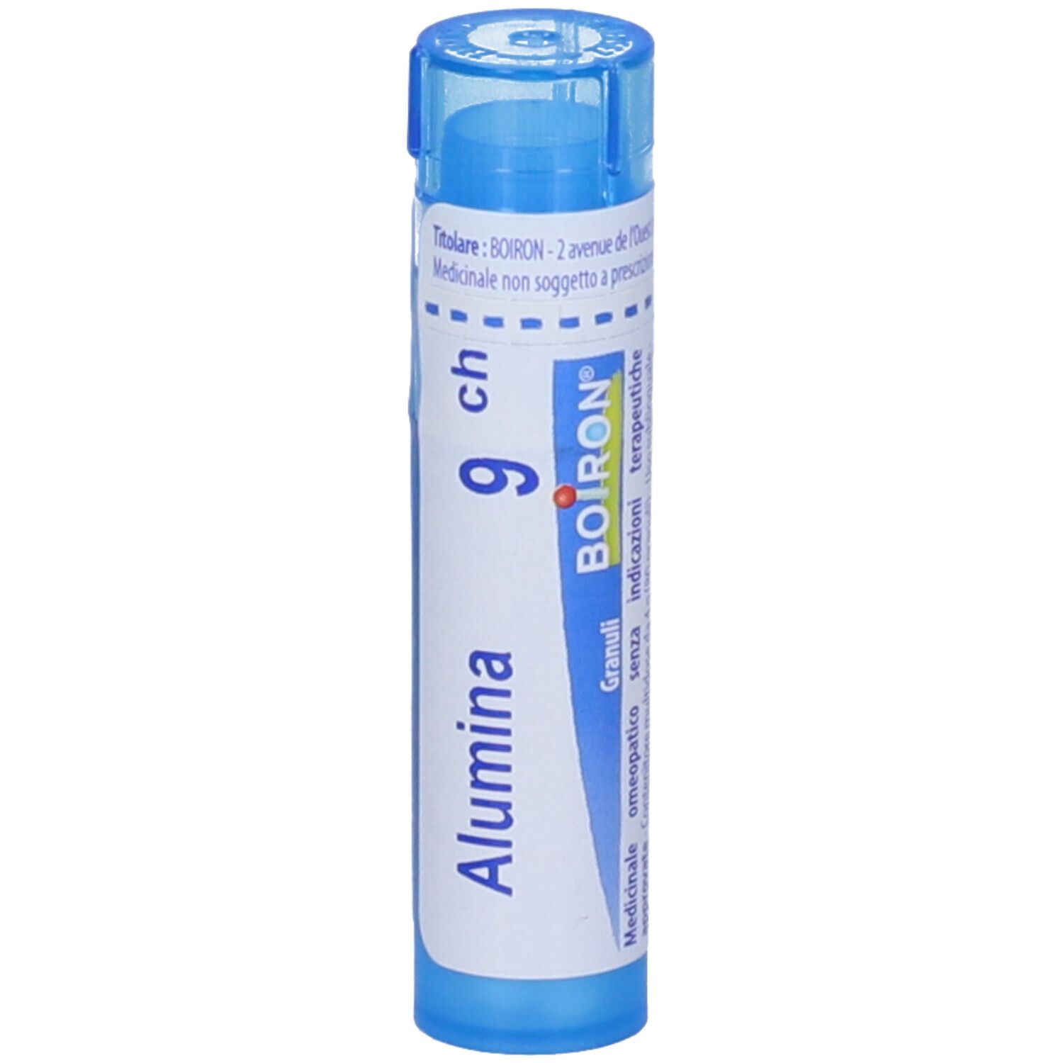 Tubetto blu con etichetta bianca. Scritta: Alumina, 9 ch, BOIRON. Tappo e base blu.
