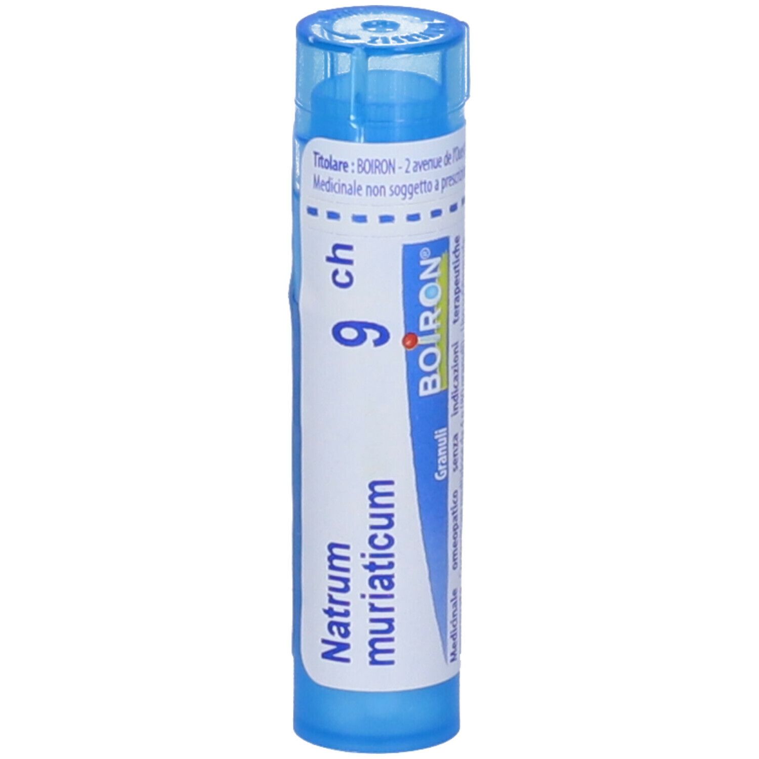 Tubo blu con BOIRON® Natrum muriaticum 9 ch Granuli. Scritta: Natrum muriaticum, 9 ch, BOIRON® Granuli.