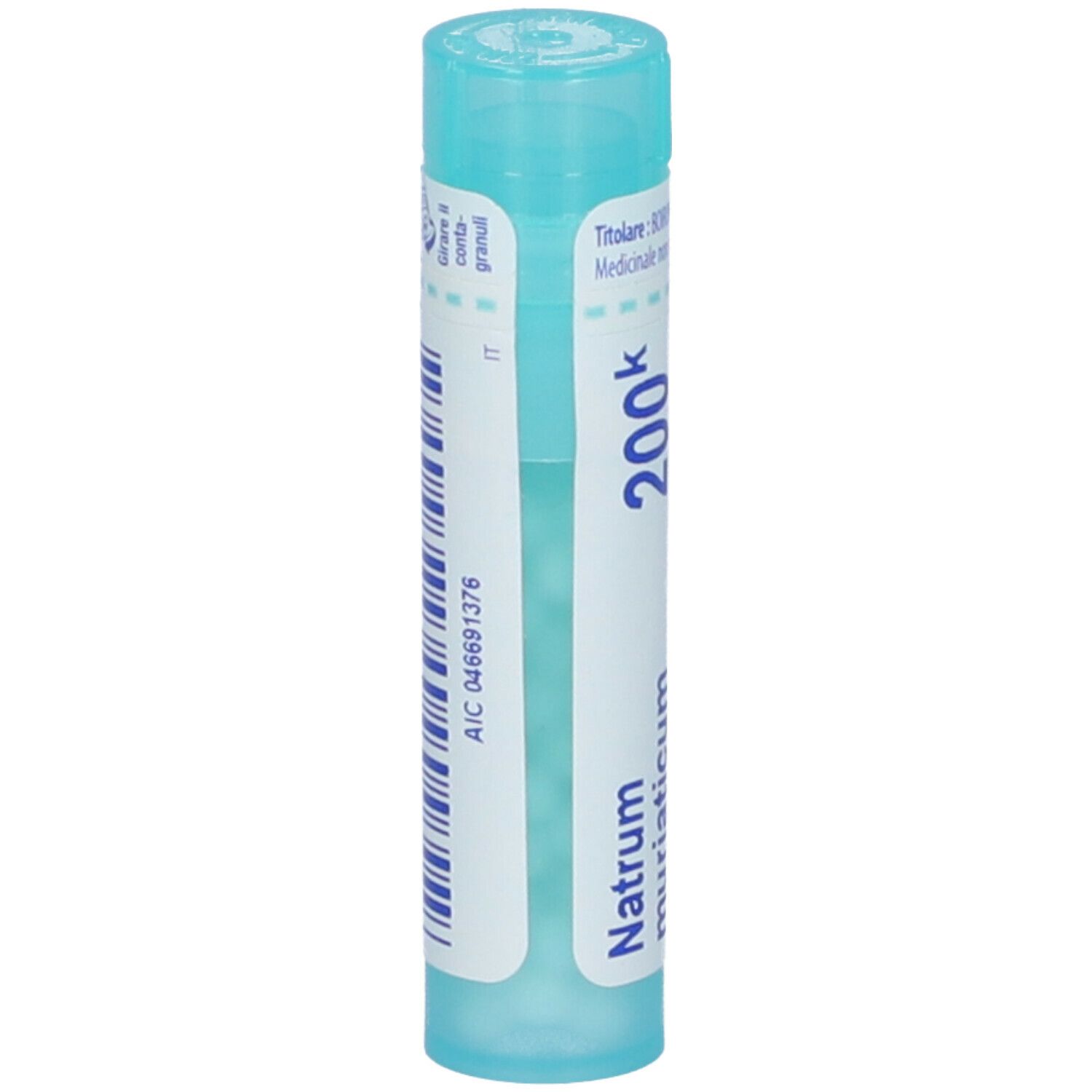 Confezione cilindrica azzurra. Scritta: Natrum muriaticum 200k. Adesivo con codice a barre e codice IT.