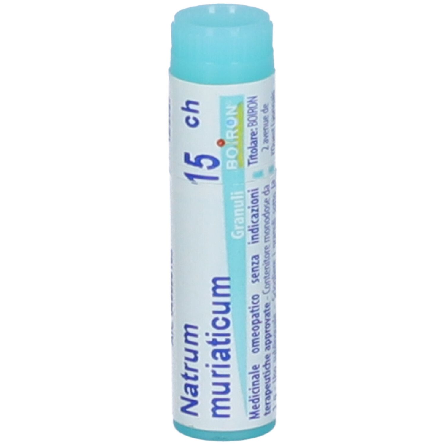 Confezione cilindrica blu e bianca con "Natrum muriaticum 15 ch". Logo BOIRON e informazioni.