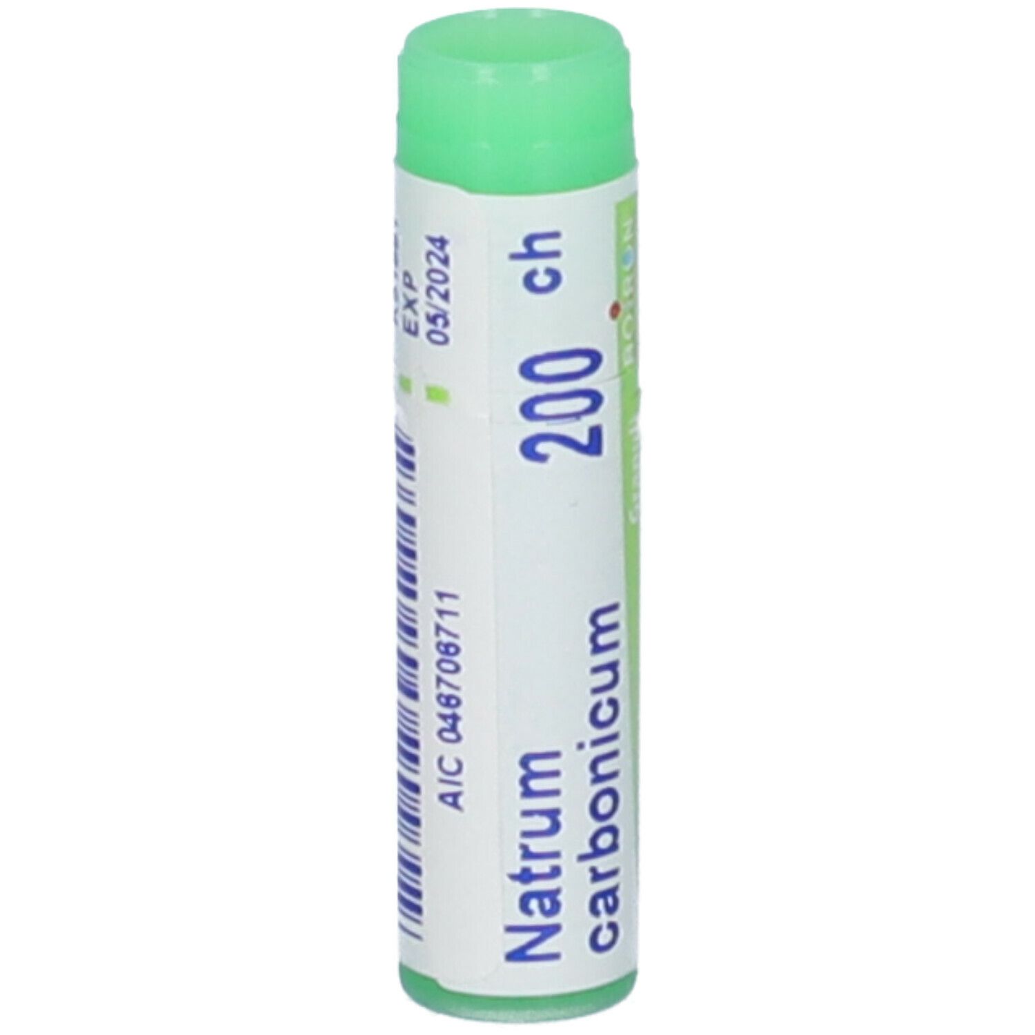 Confezione cilindrica con tappo verde. Scritta: Natrum carbonicum 200 ch, EXP 05/2024, AIC 048706711.