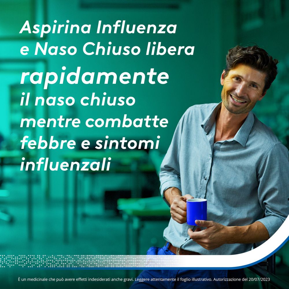 Uomo con tazza, testo: Aspirina Influenza e Naso Chiuso libera rapidamente il naso chiuso, combatte febbre e sintomi influenzali.