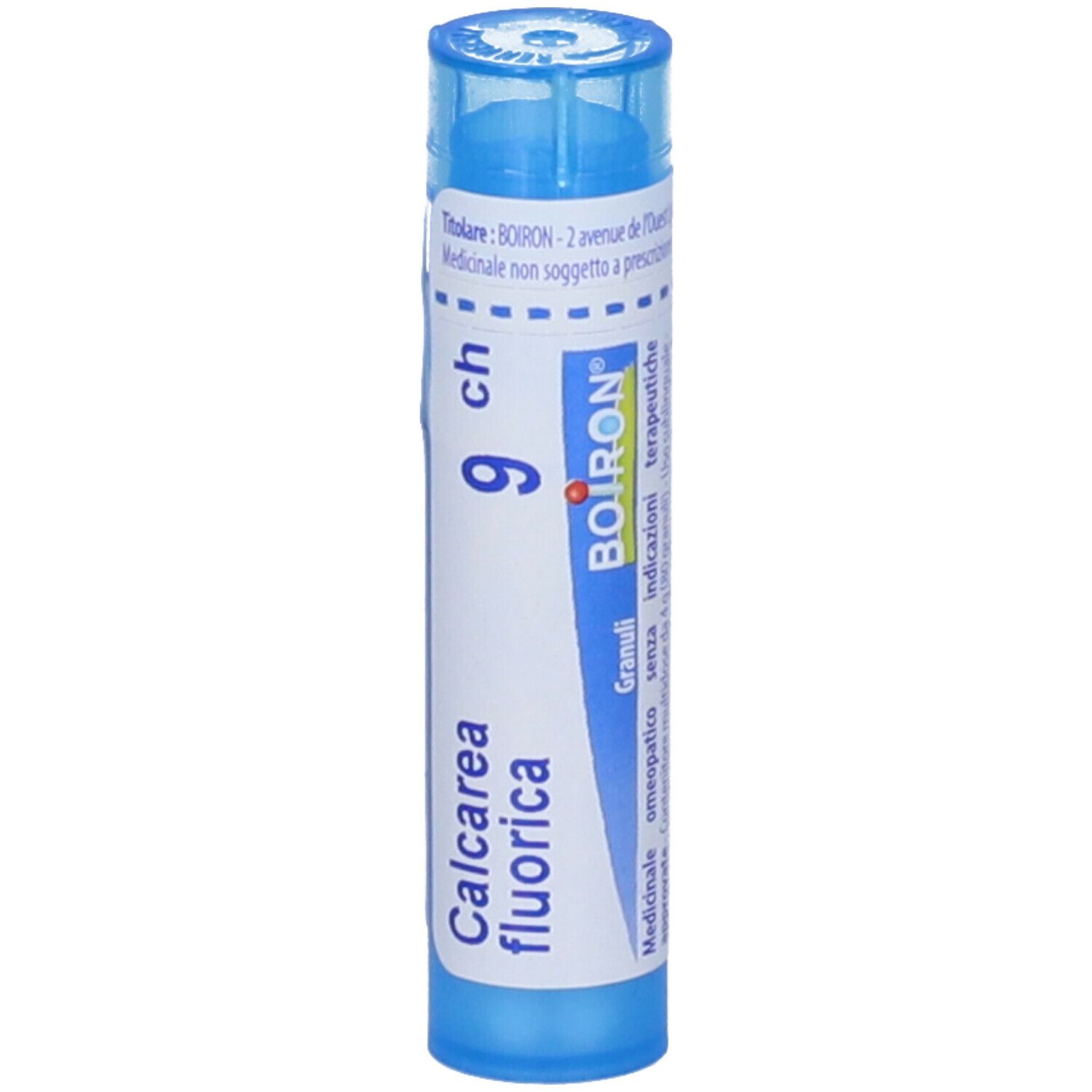 Contenitore blu cilindrico con etichetta bianca. Scritta: Calcarea fluorica, 9 ch, BOIRON, Granuli.