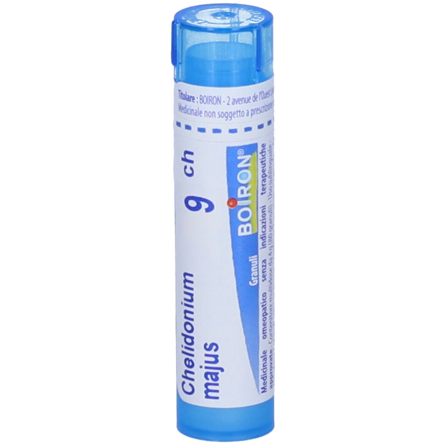Tubo blu con etichetta bianca. Nome prodotto 'Chelidonium majus' e '9 ch'. Marchio Boiron.