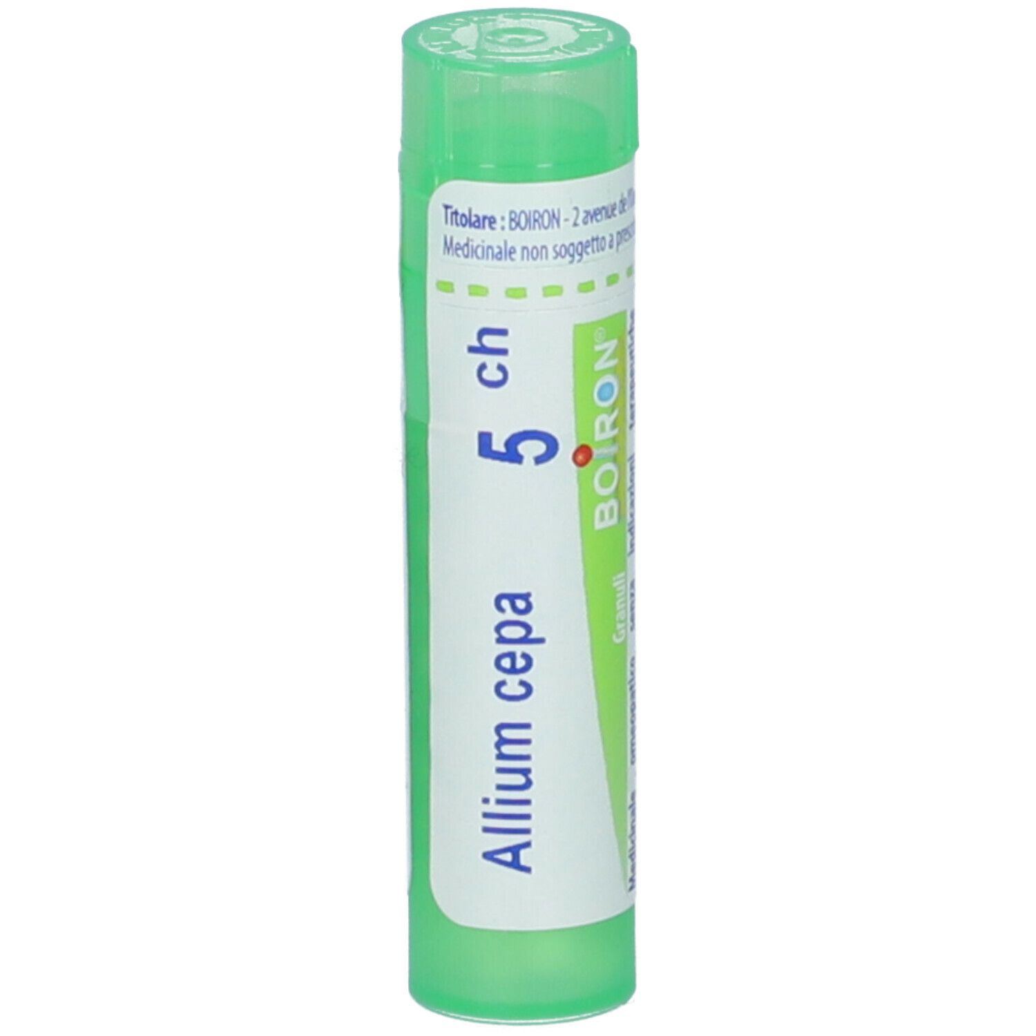 Tubo verde con etichetta bianca. Scritta: Allium cepa 5 ch, BOIRON. Medicinali omeopatici.