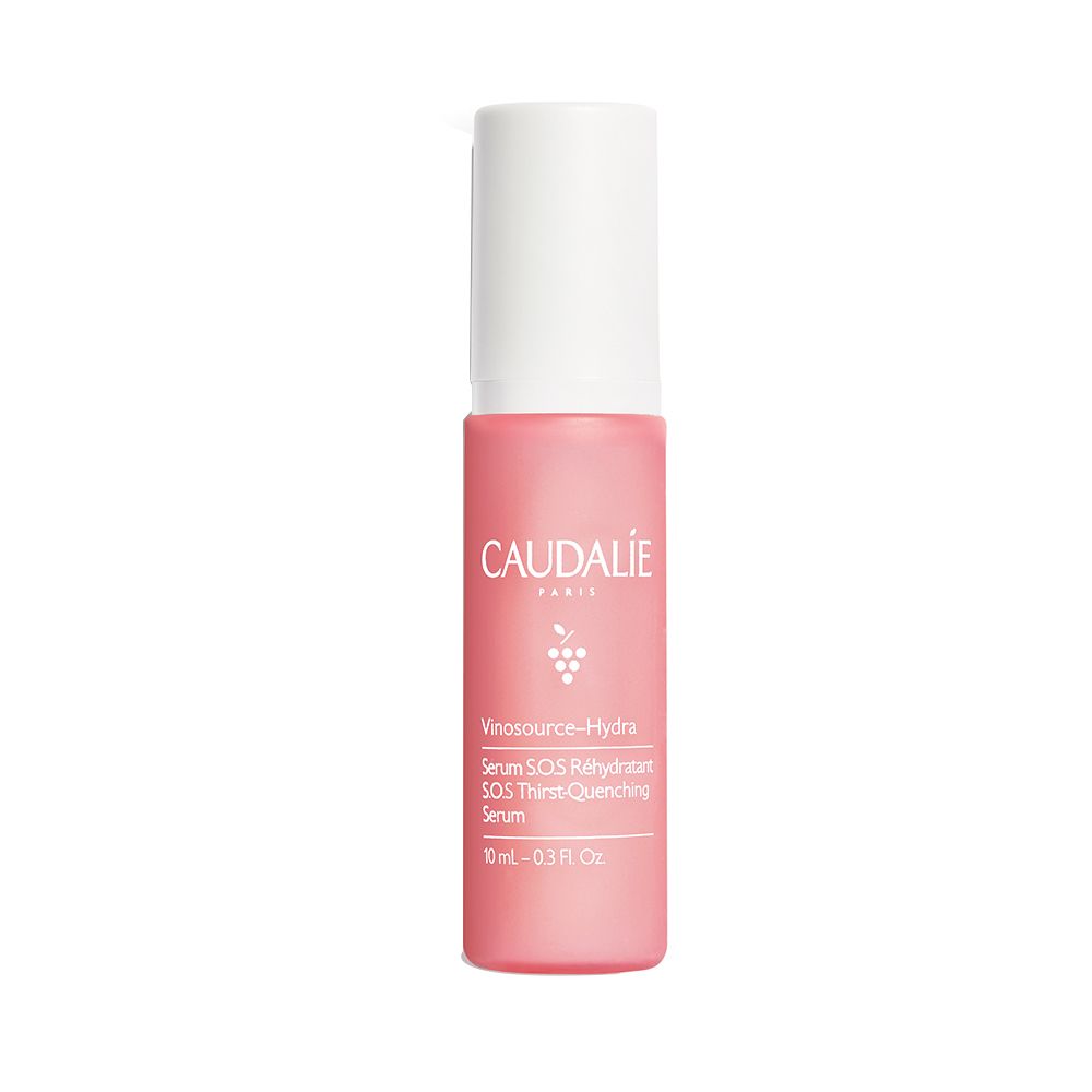 Flacone rosa con tappo bianco. Scritta CAUDALIE PARIS, Vinosource-Hydra, Serum S.O.S. Rehydratant.