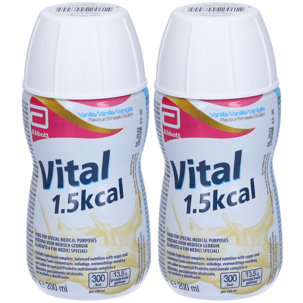 Due bottiglie Abbott Vital 1,5 kcal vaniglia. Tappi bianchi, etichette blu con informazioni e logo. 200 ml.