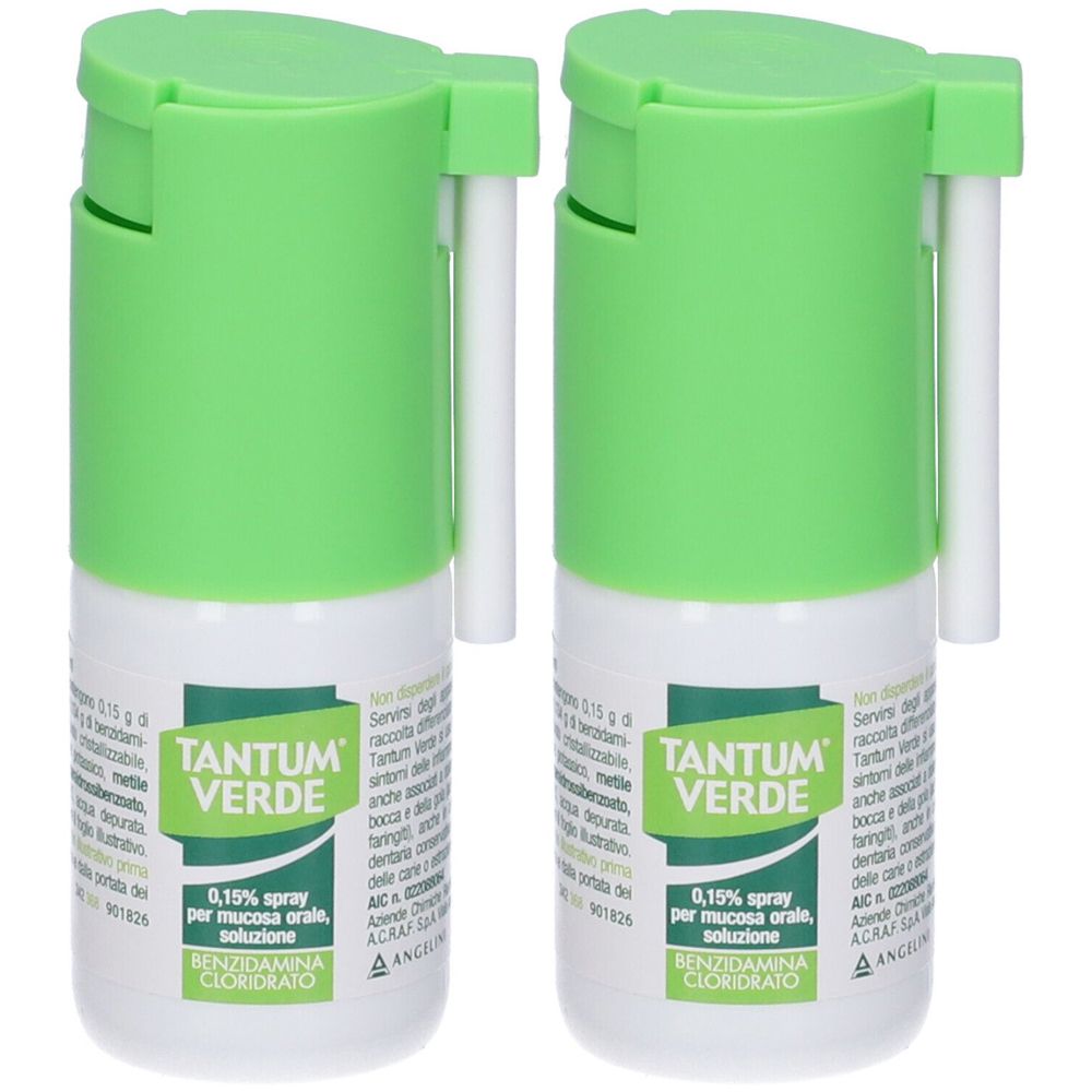 Due spray con tappo verde e flacone bianco. Scritta: TANTUM VERDE, 0,15% spray, Benzidamina Cloridrato.