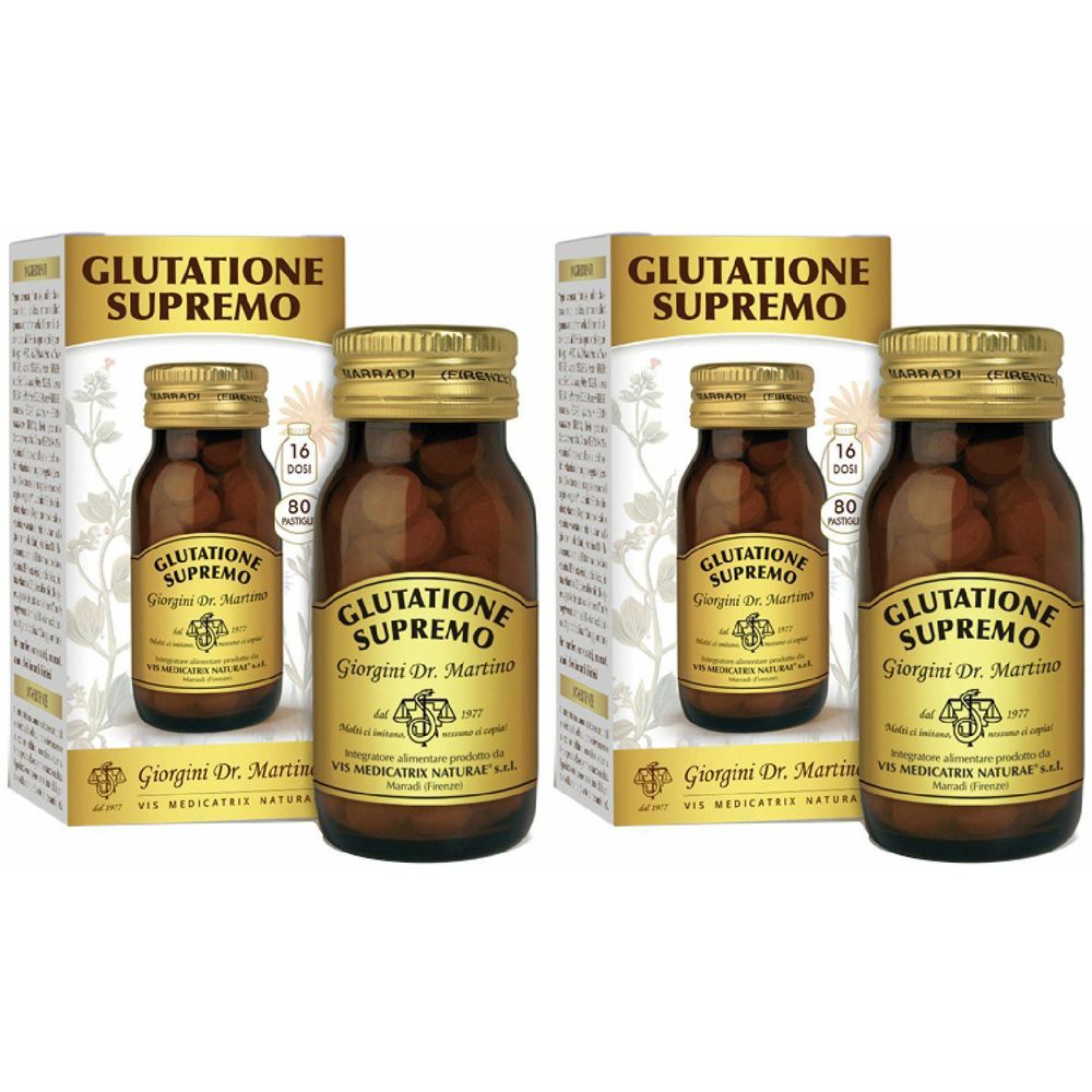 Due confezioni di integratori. Scritta: Glutatione Supremo. Flaconi in vetro marrone con tappi ed etichette dorate.