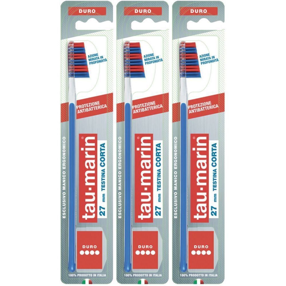 Tre spazzolini confezionati. Manici blu, setole rosse e blu. Scritta: tau-marin, 27 mm Testina Corta, Duro.