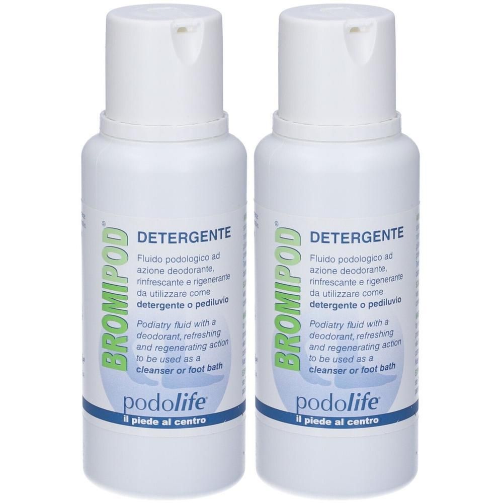 Due flaconi bianchi di liquido podologico Bromipod Podolife con etichette.