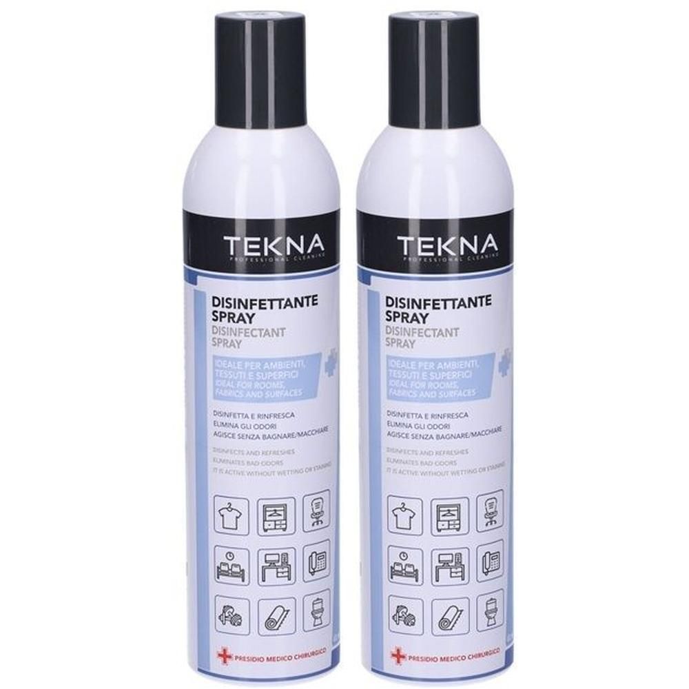 Due flaconi Tekna Disinfettante Spray, bianchi con tappo nero. Etichettatura in italiano e inglese.