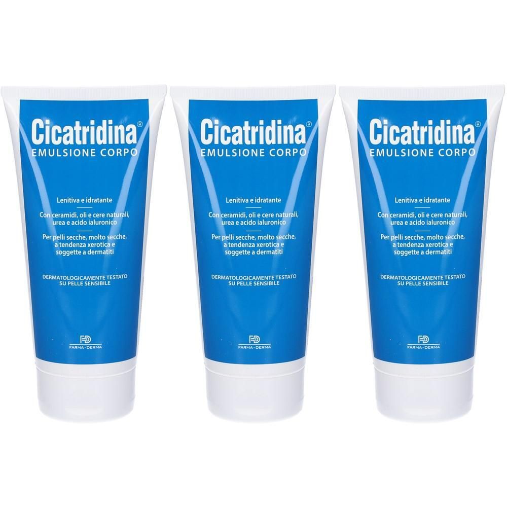 Tre tubi di Cicatridina Emulsione Corpo con scritte blu su sfondo bianco.