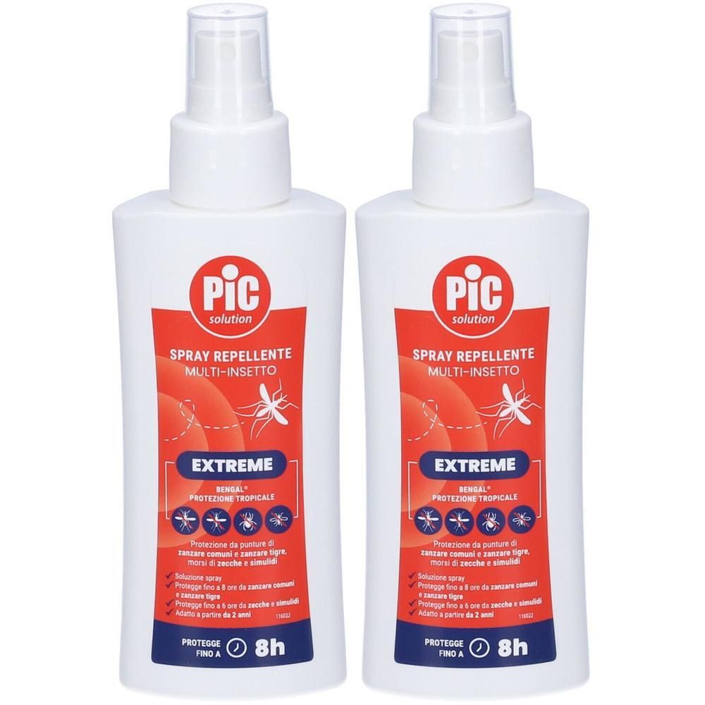 Due flaconi di PIC Spray Repellente Multi-Insetto Extreme. Bianchi con etichetta rossa.