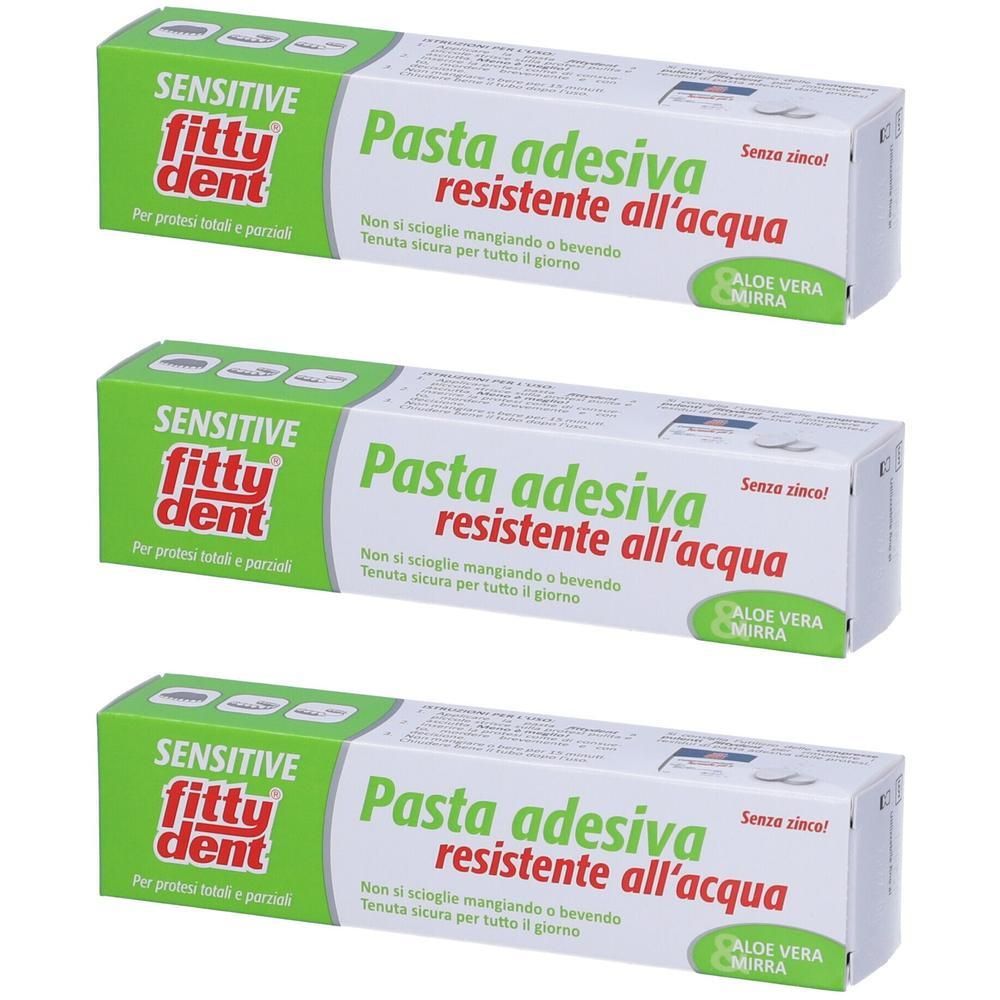 Tre confezioni di Fittydent Sensitive Pasta Adesiva con Aloe Vera e Mirra. Resistente all'acqua, senza zinco.