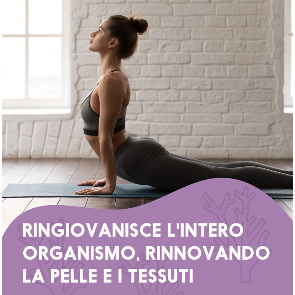 Donna in posizione yoga, che evidenzia il ringiovanimento del corpo e della pelle.