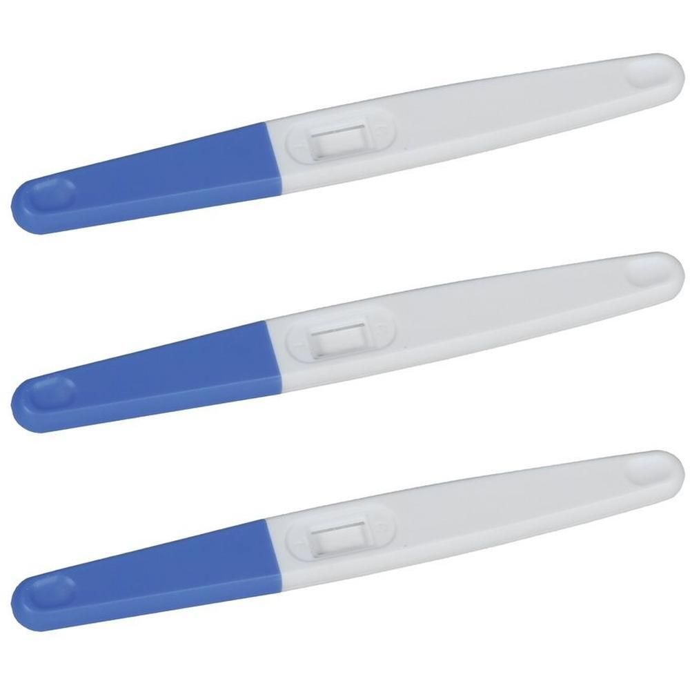 Tre test di gravidanza singoli, formato midstream, con corpo blu e bianco.