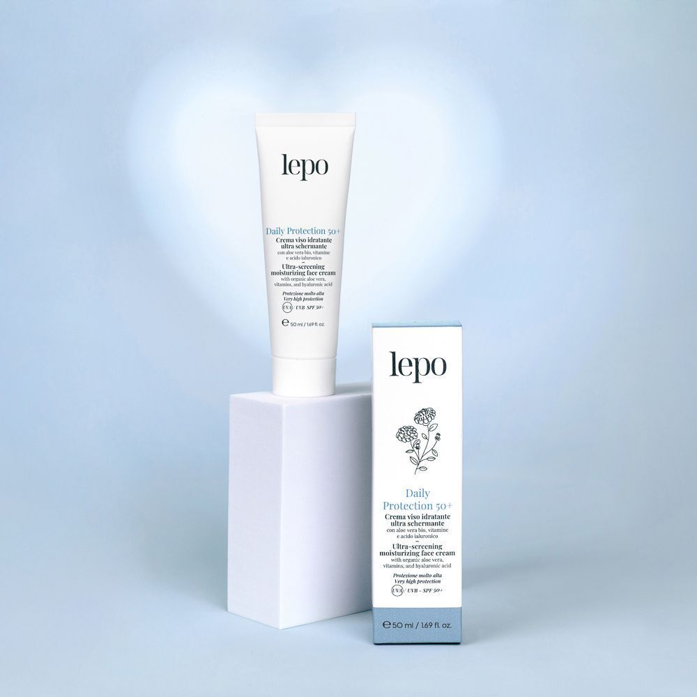 Crema viso LEPO Daily Protection 50+ SPF 50+ e la sua confezione.