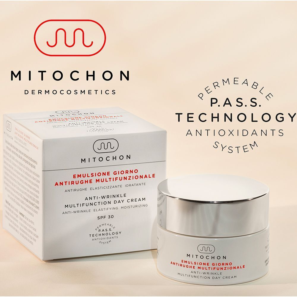 Vasetto e confezione crema giorno Mitochon Dermocosmetics con menzione P.A.S.S. Technology.