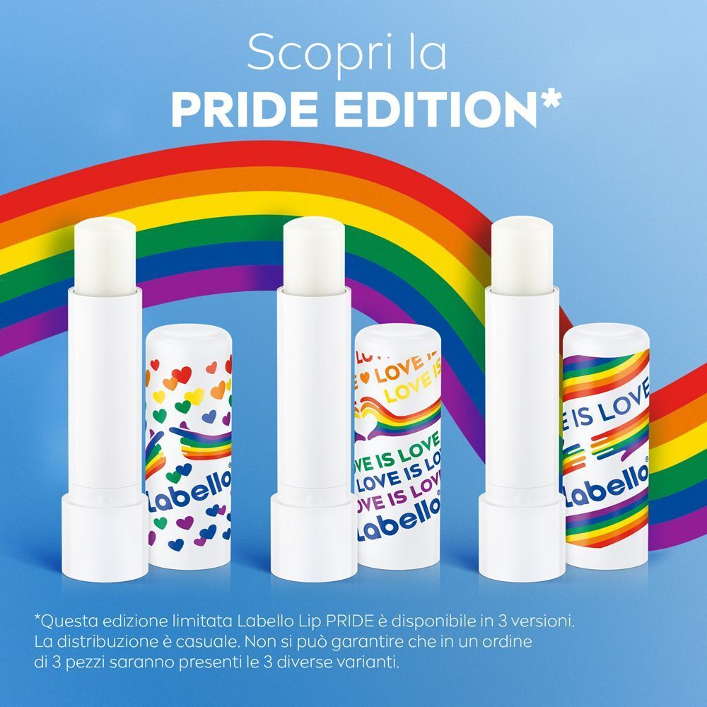 Tre stick di balsamo labbra Labello Pride Edition con diversi design arcobaleno.