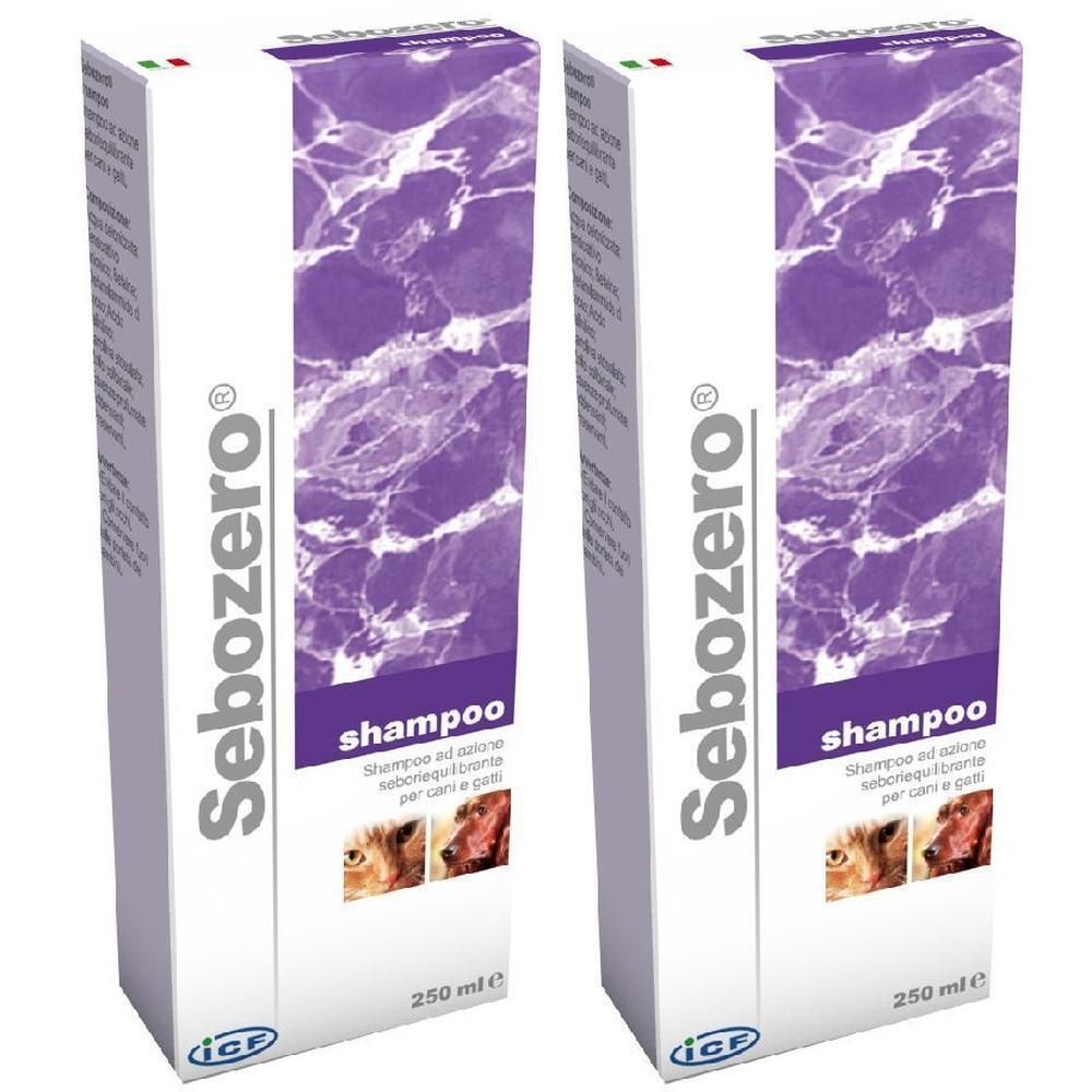 Due flaconi di Zeta Max Spray 300 ml, uno spray verde per animali.