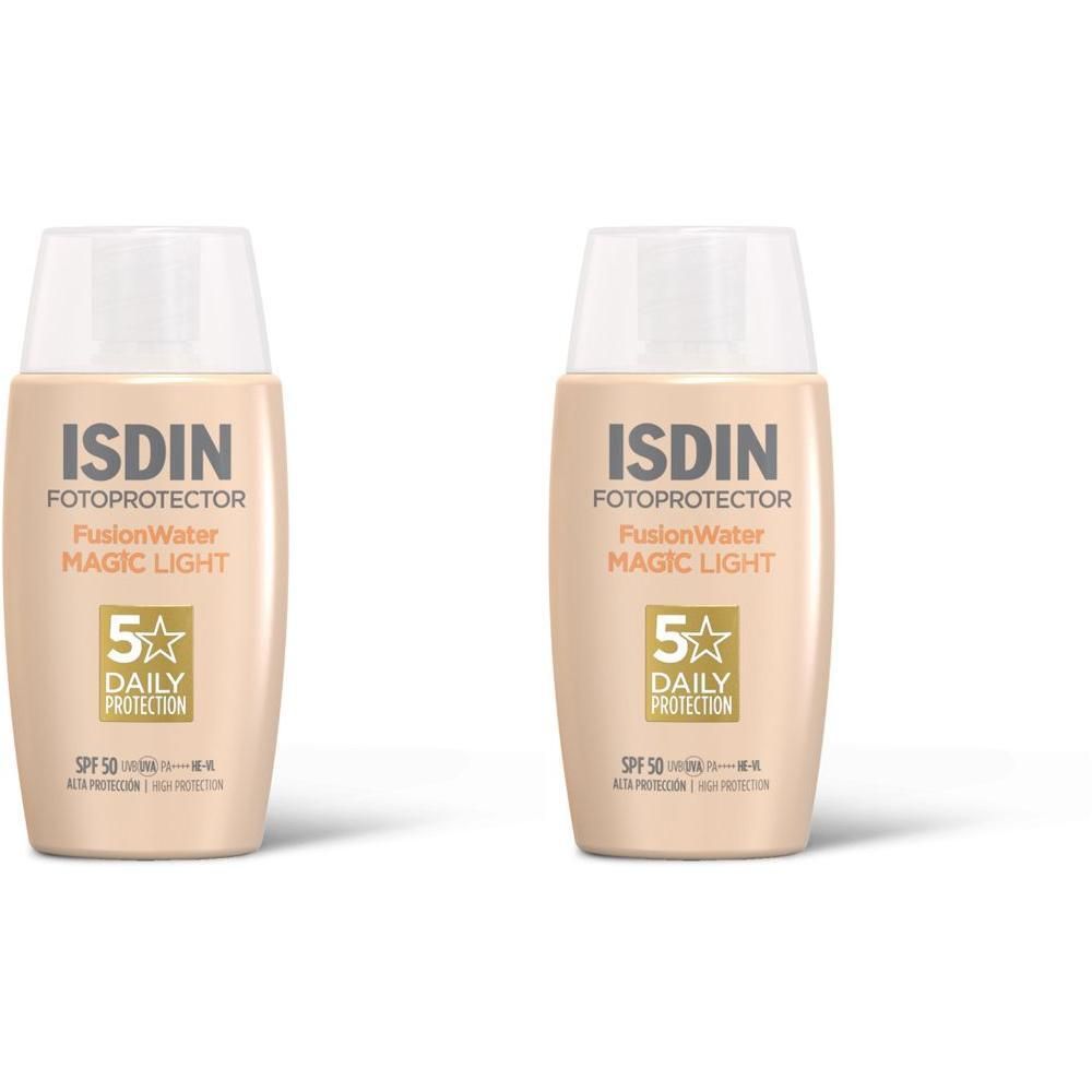 Due flaconi ISDIN Fotoprotector Fusion Water Magic Light con SPF50.
