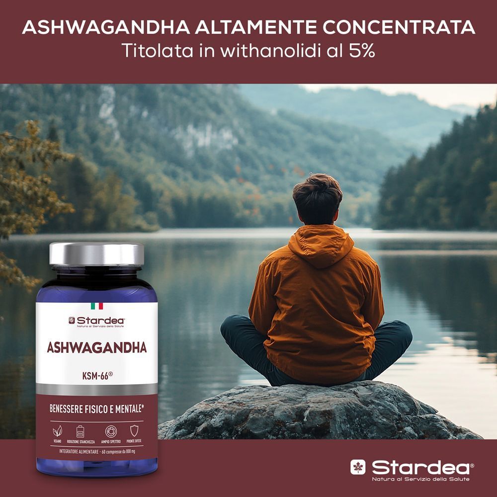 Flacone di Stardea Ashwagandha KSM-66® accanto a una persona che medita nella natura.