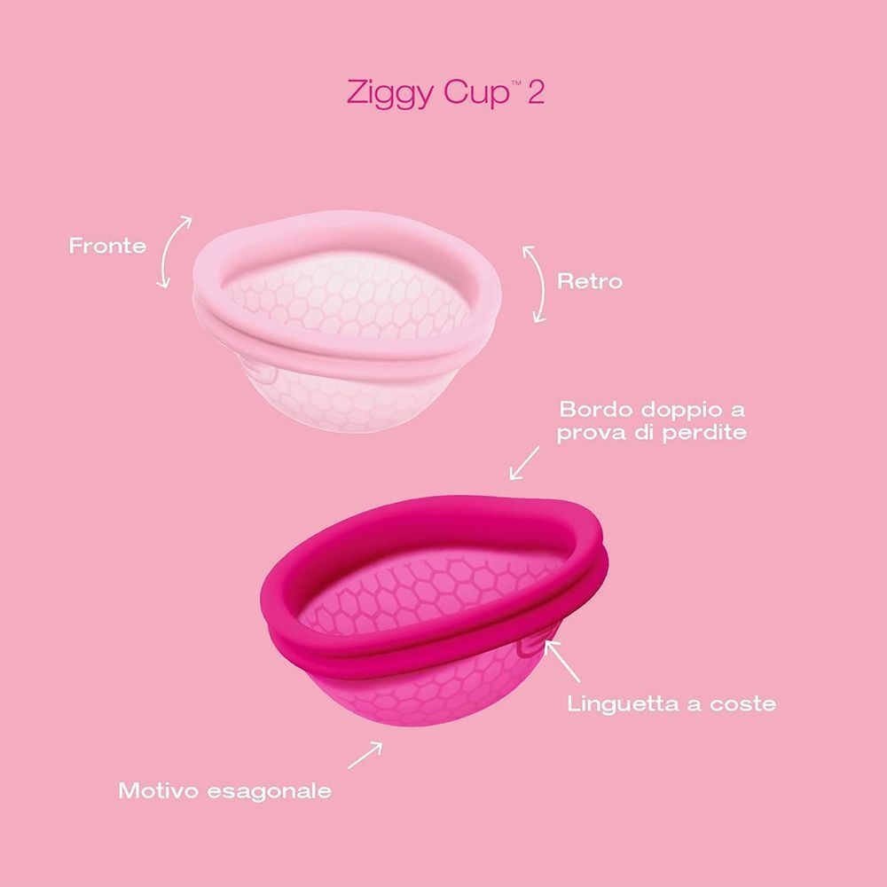 Fronte e retro di una coppetta mestruale rosa con bordo doppio e linguetta.