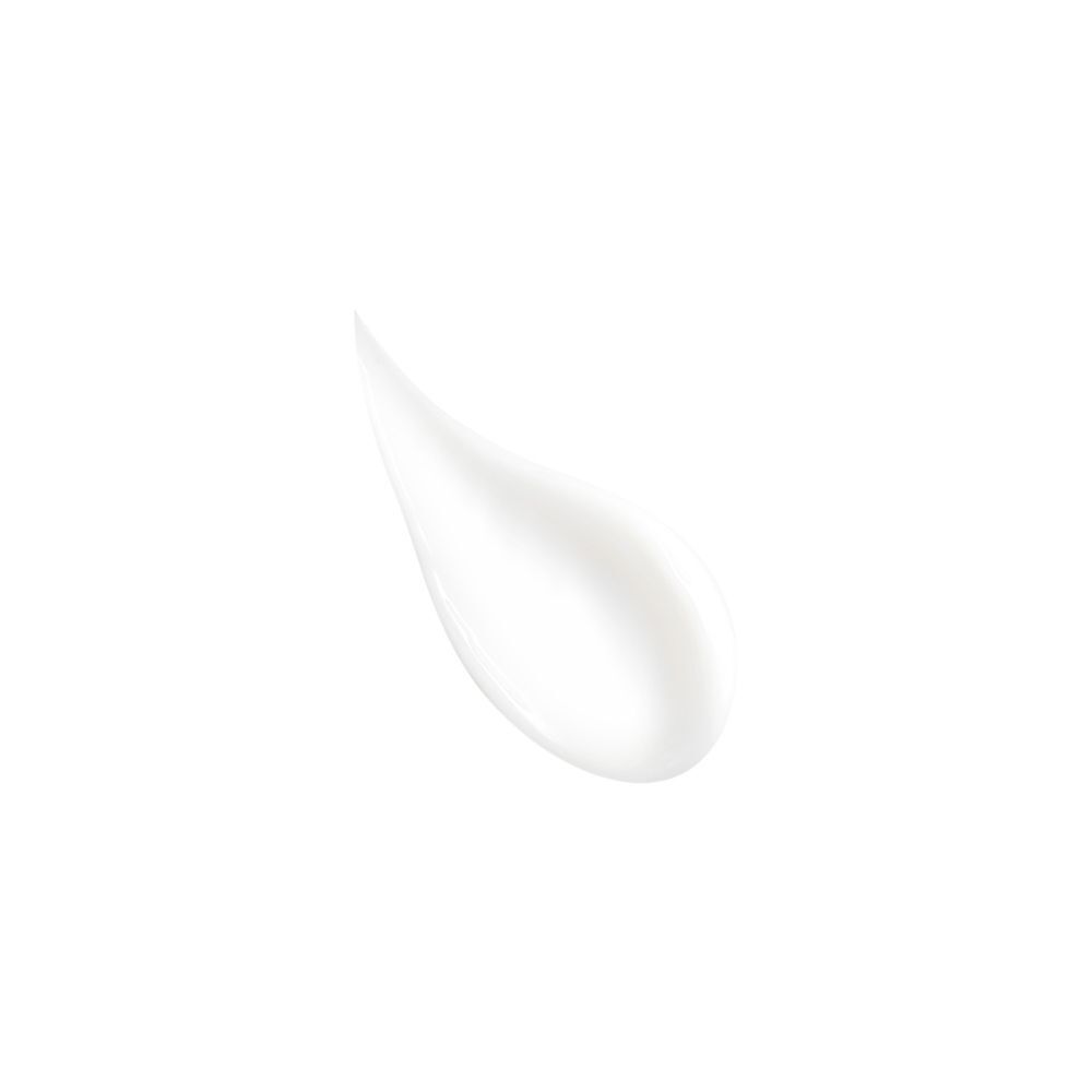Un tocco di crema bianca e cremosa su sfondo bianco.