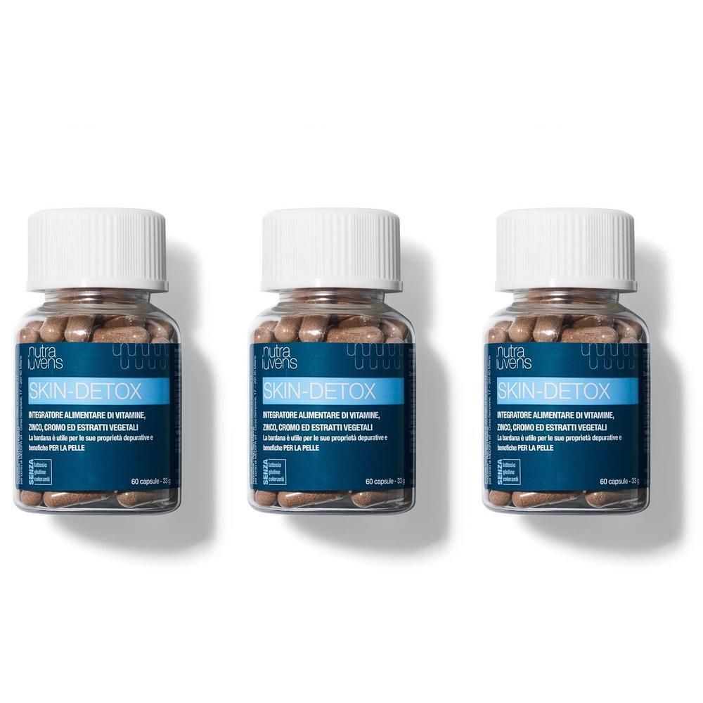 Tre flaconi di Nutraiuvens Skin Detox con capsule. Contenitori trasparenti con tappi bianchi ed etichette blu.