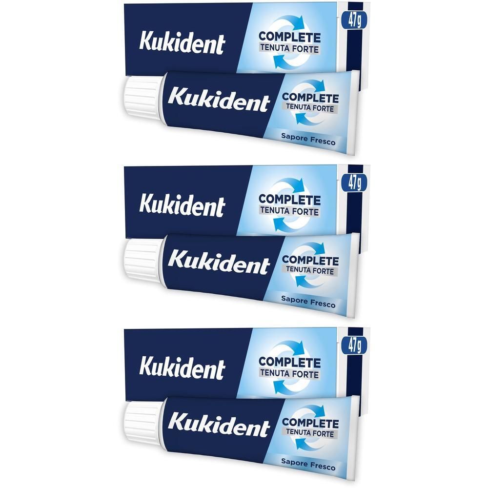 Tre tubetti di crema adesiva Kukident Complete Tenuta Forte Sapore Fresco, 47g ciascuno.