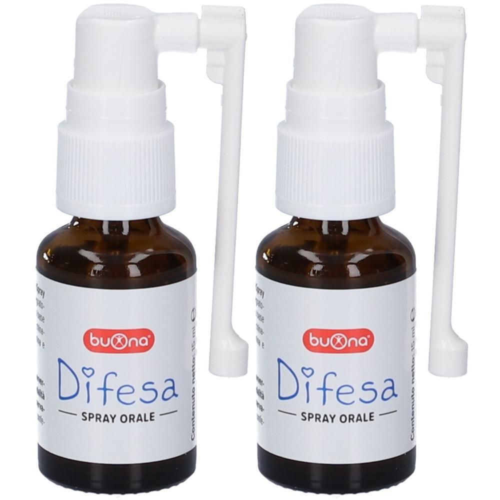 Due flaconi in vetro ambrato con spruzzino bianco e applicatore. Etichetta "Difesa SPRAY ORALE" e "buona".