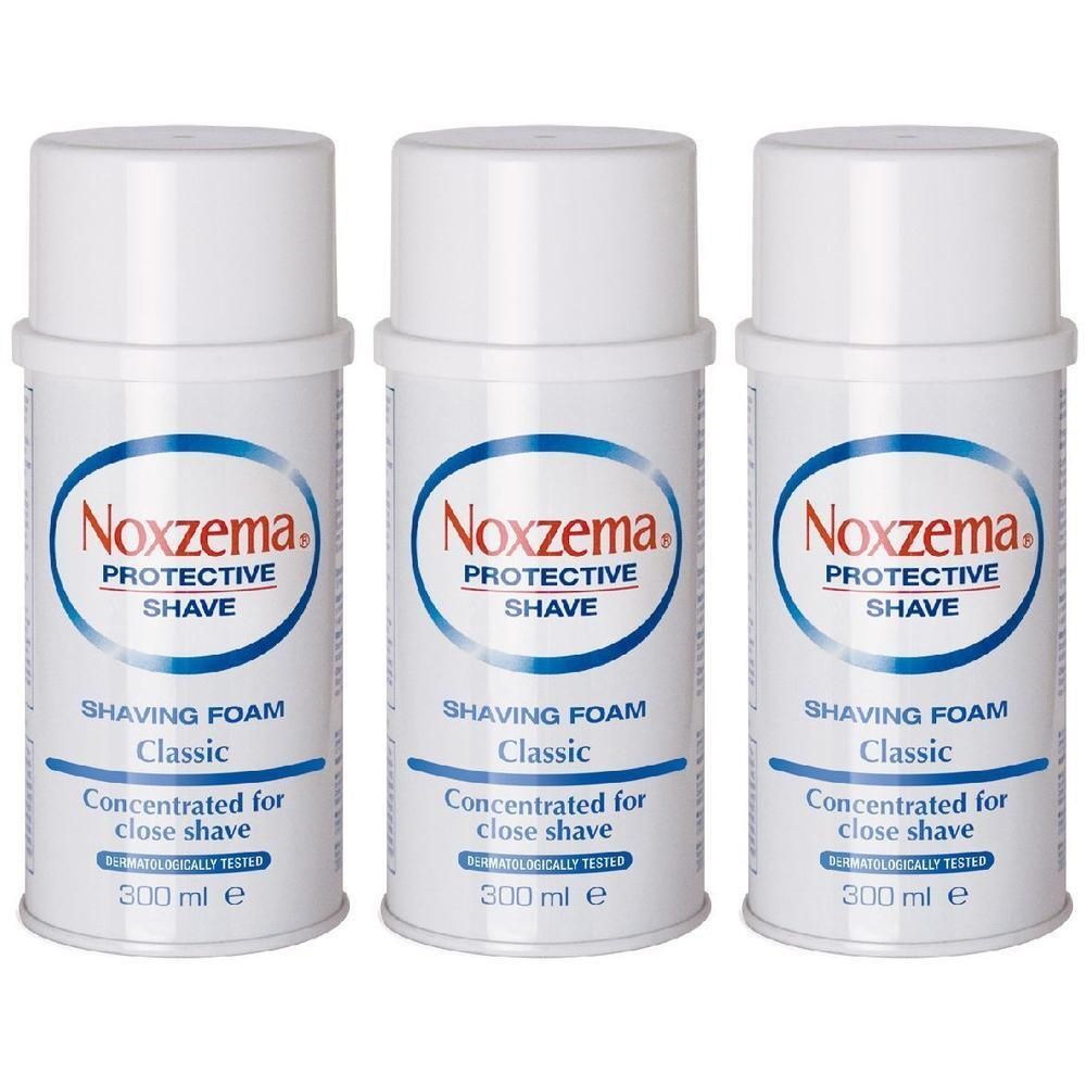 Tre lattine di schiuma da barba Noxzema Protective Shave Classic, 300 ml ciascuna.