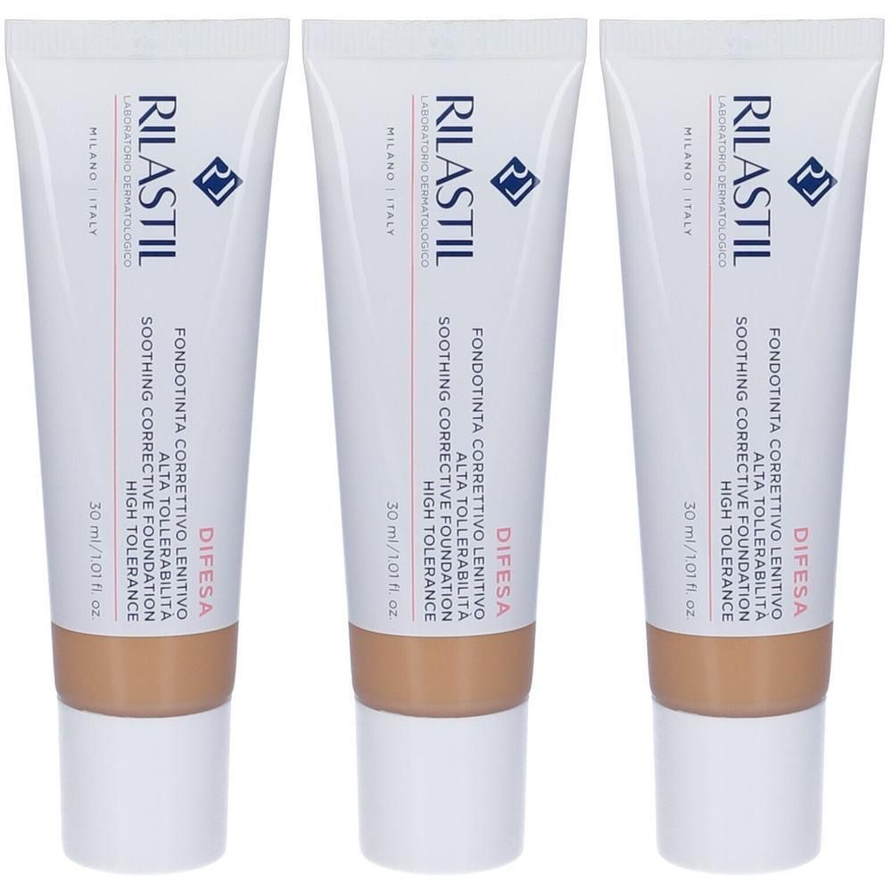 Tre fondotinta correttivi lenitivi Rilastil Difesa, tonalità 05, da 30 ml.