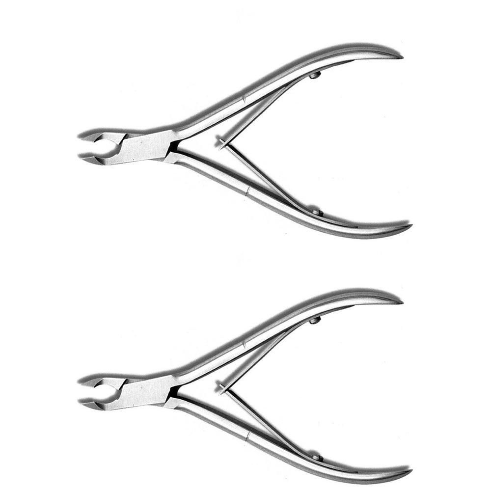 Due tronchesini per cuticole medicali in metallo con lame curve e un giunto.