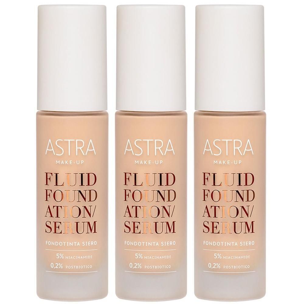 Tre flaconi di Astra Fluid Foundation Serum color beige.