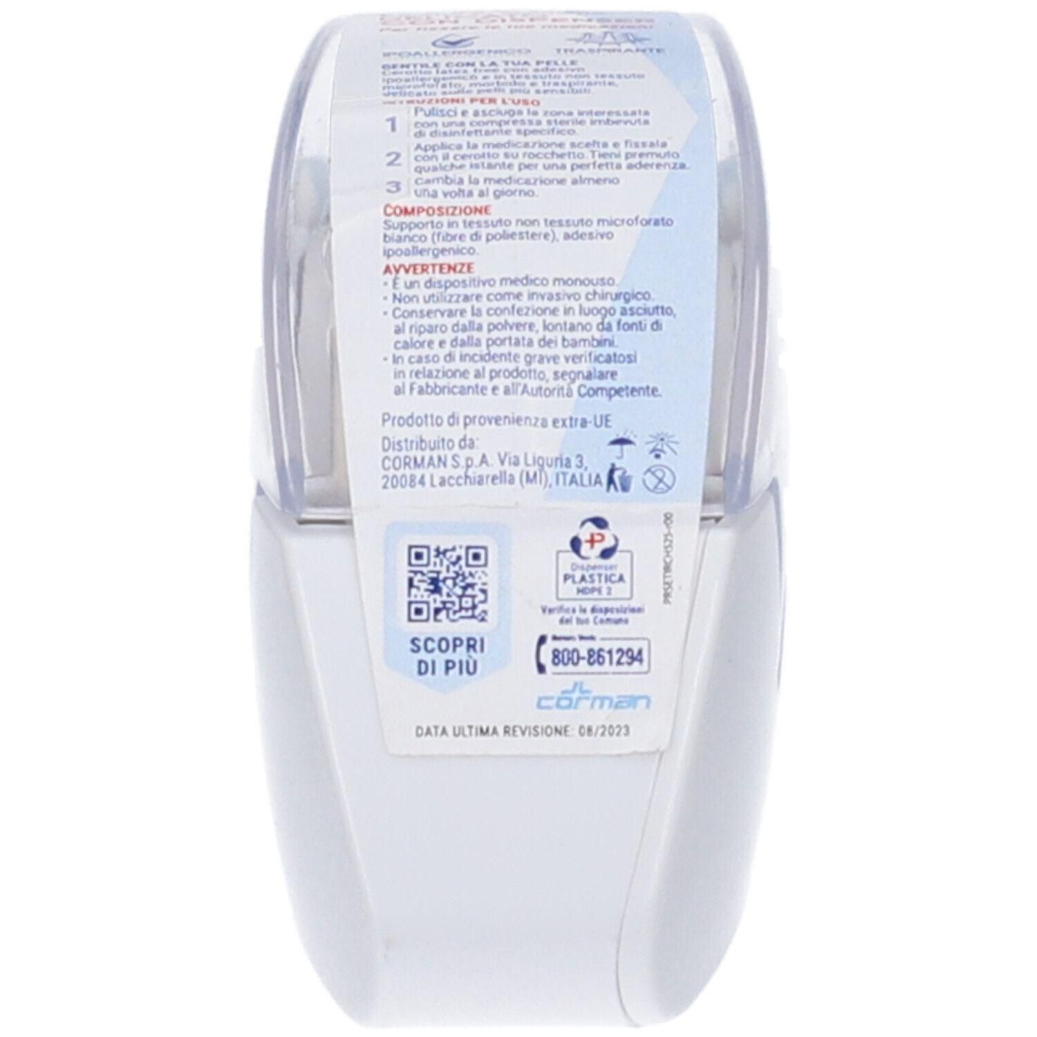 Un dispenser bianco con etichetta riportante istruzioni e informazioni sul prodotto. È visibile un codice QR.