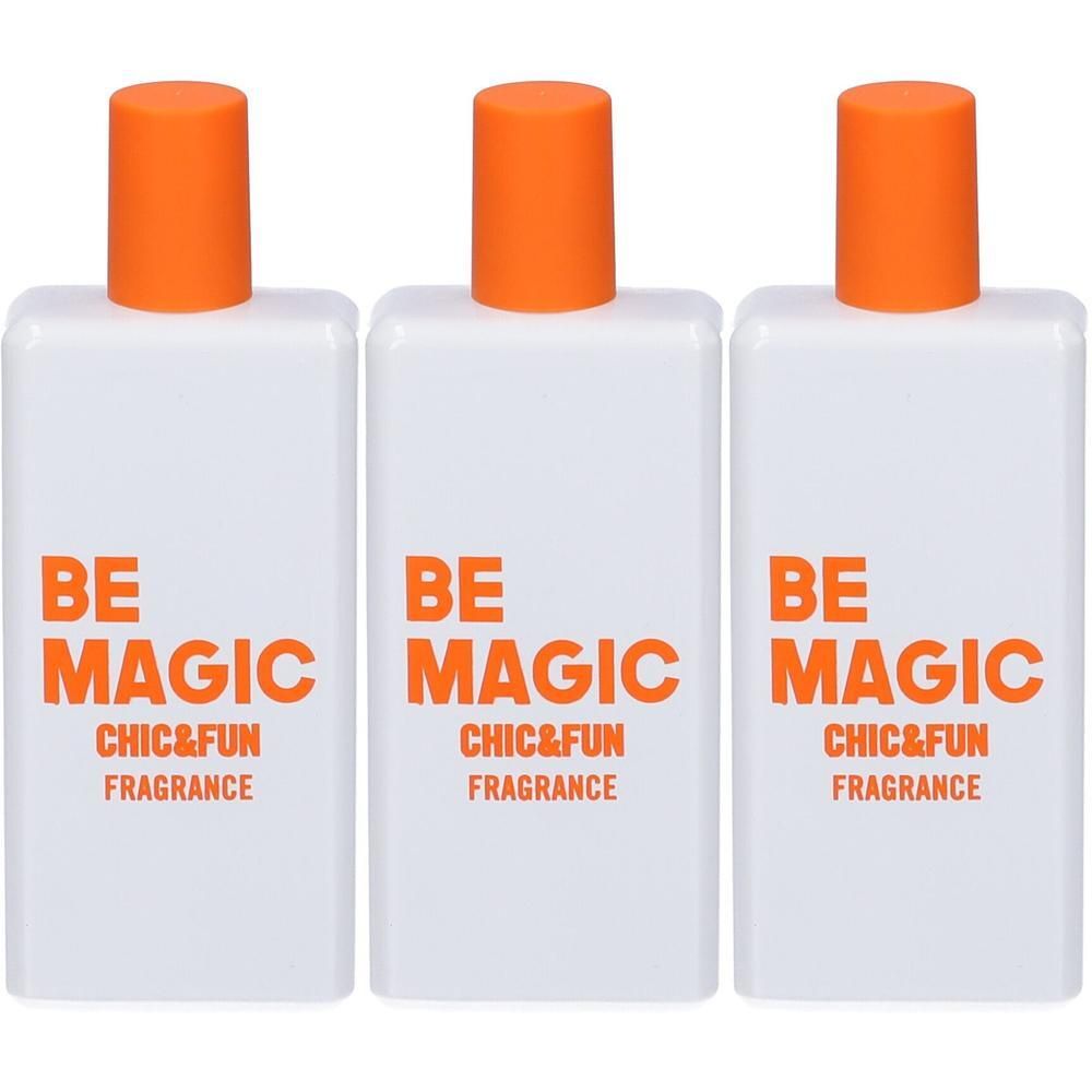 Tre flaconi bianchi con tappi arancioni, etichettati 'BE MAGIC CHIC&FUN FRAGRANCE'.