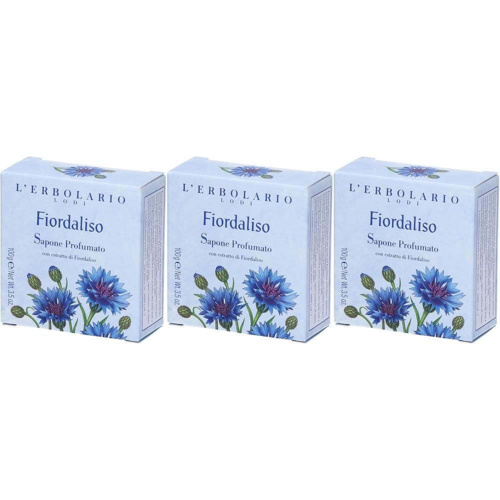 Tre scatole di sapone L'Erbolario Fiordaliso con motivo di fiordaliso.