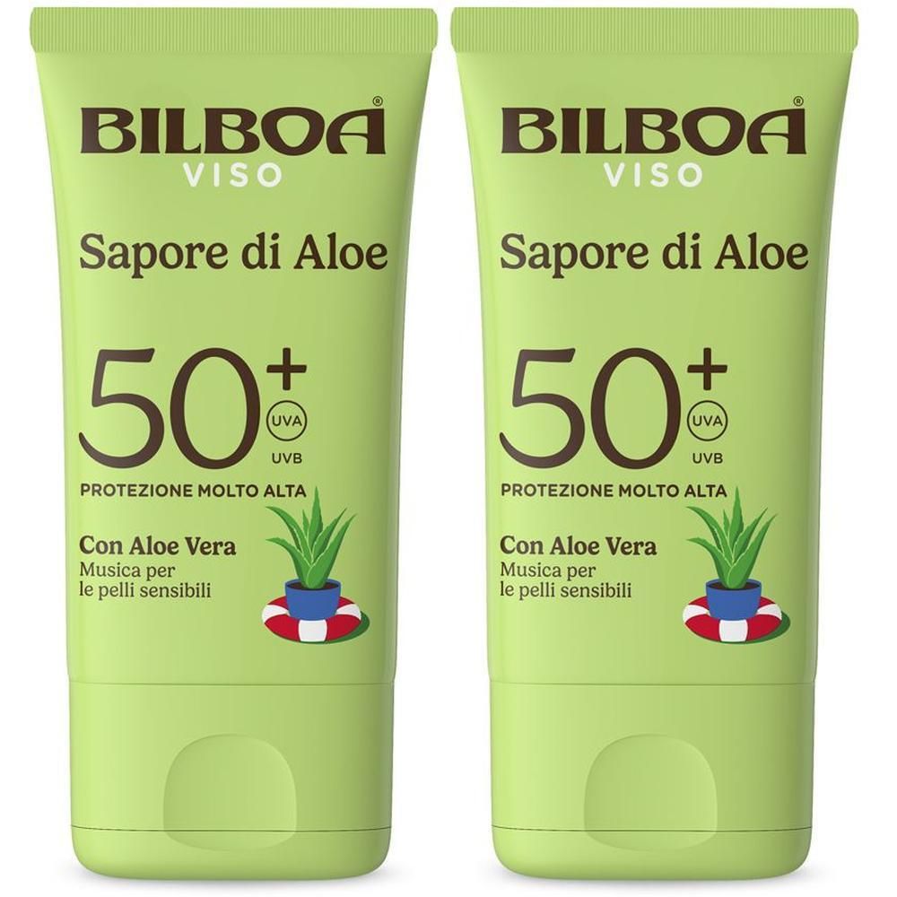 Due tubi verdi di crema solare SPF 50+ con aloe vera.