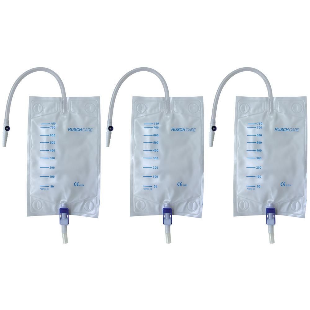 Tre sacche per urina in PVC con scala graduata, tubo e rubinetto di scarico.
