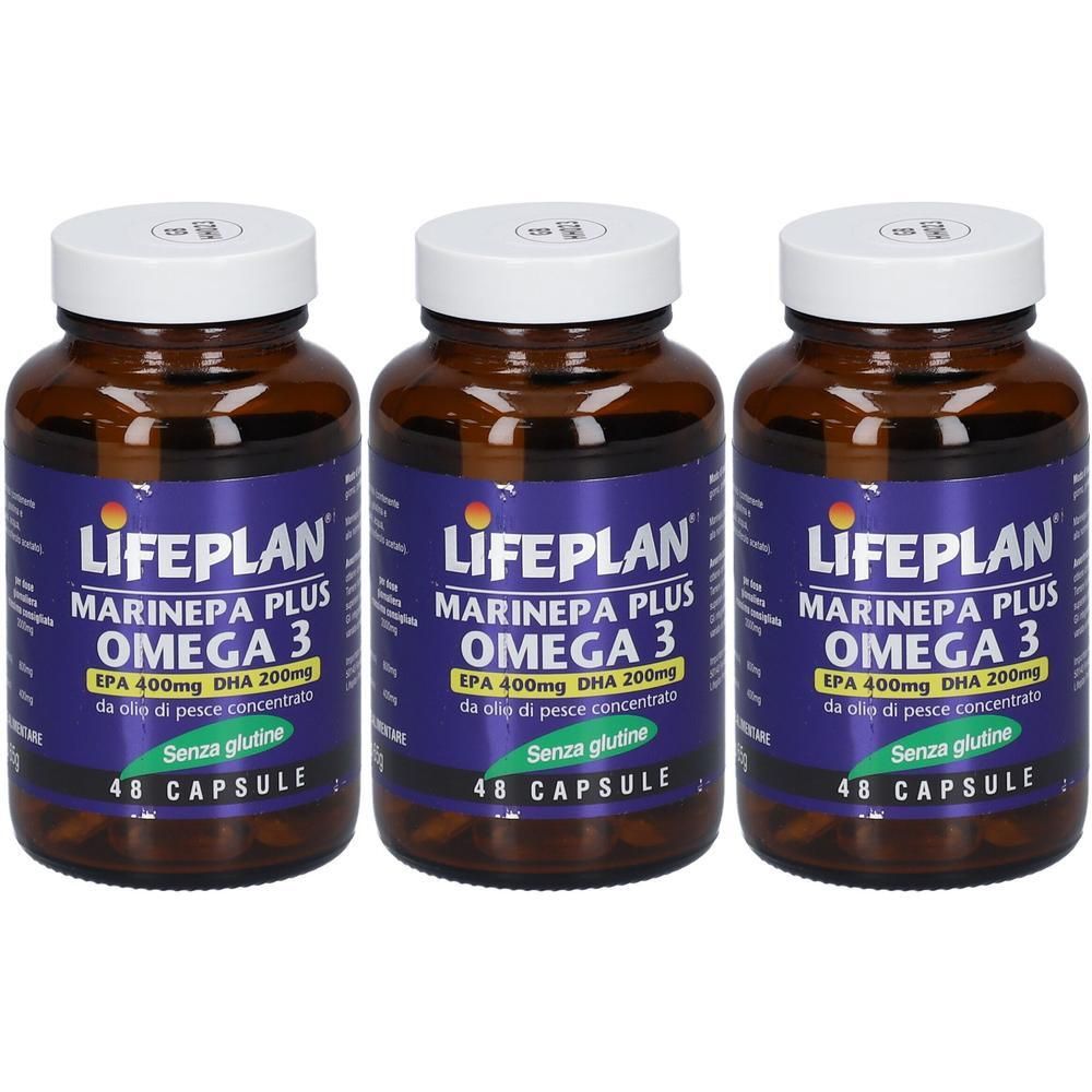 Tre flaconi di LIFEPLAN Marinepa Plus Omega 3, ciascuno con 48 capsule. Flaconi in vetro ambrato con tappi bianchi.